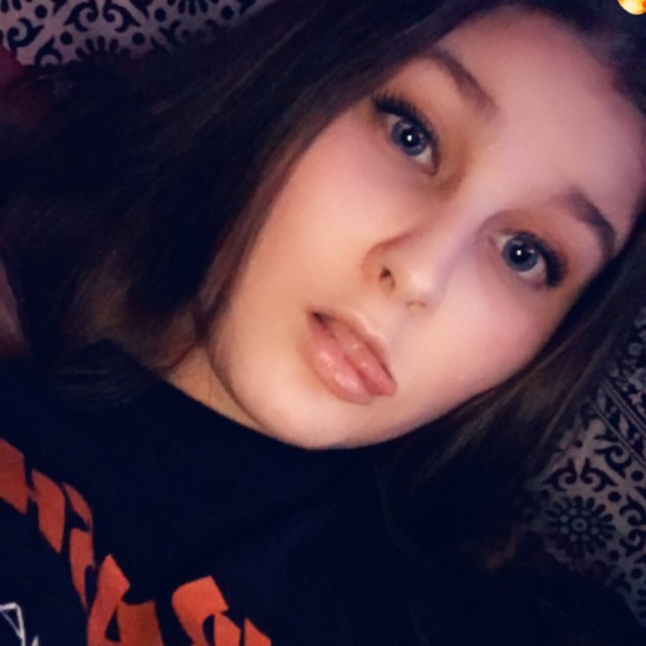 Meet your Posher, Shelby - Picture 1 of 1